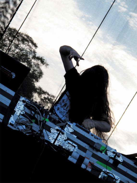 Bassnectar+at+the+Dell+stage.%0A