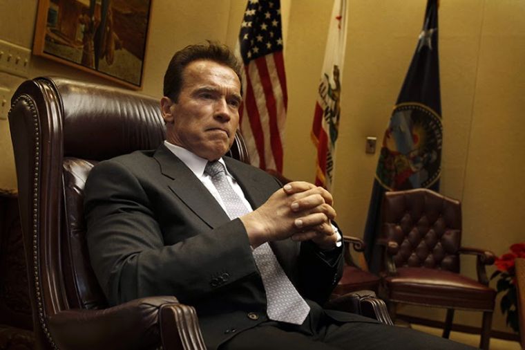 Former California Gov. Arnold Schwarzenegger wants to be the president of the United States, but there’s one small problem: the Constitution clearly states that a “natural born citizen” can only be president.