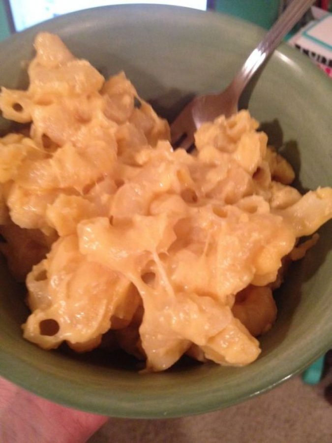 In The College Kitchen with Jenna: Mac and Cheese
