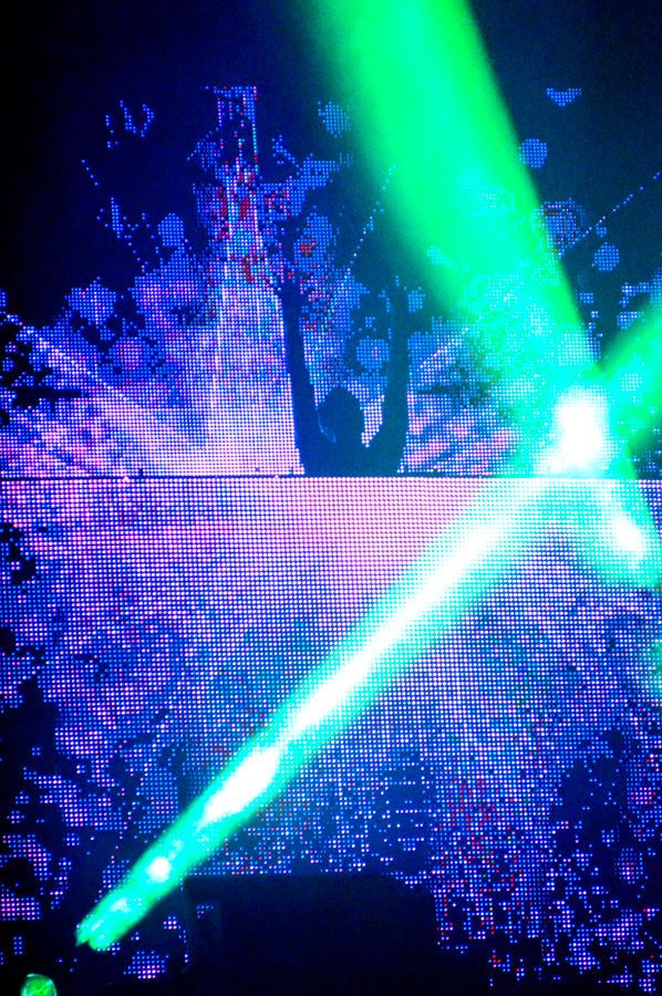 During Calvin Harris's show, he turned ACL into one massive party.