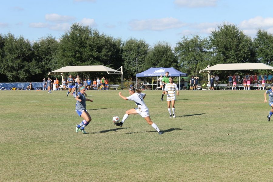 Senior defender and Heartland Conference Player of the Year Katie Donahue at the Heartland Conference Championship on Nov. 8. 