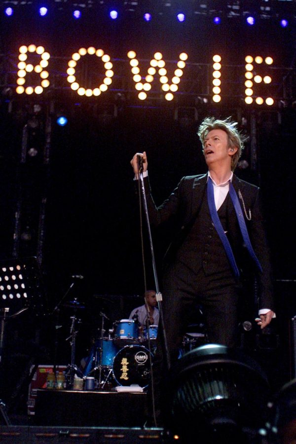 David Bowie performs at the Area2 Festival at the Verizon Wireless Amphitheater on Aug. 13, 2002 in Irvine, Cailf. Bowie died Sunday after an 18-month battle with cancer. (Robert Lachman/Los Angeles Times/TNS)