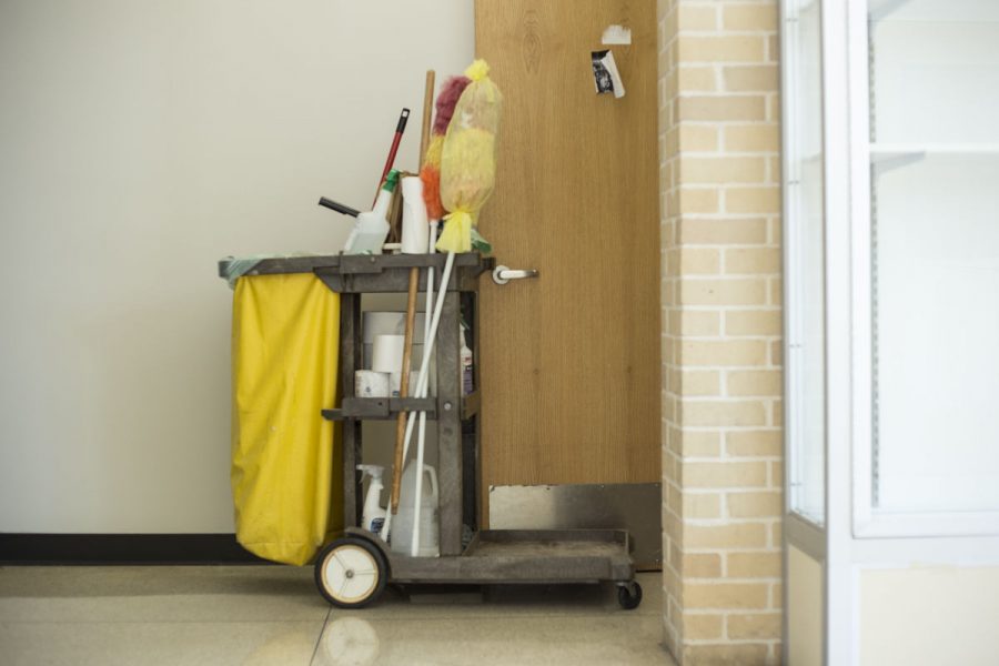 Hilltoppers should thank service staff, recognize their hard work