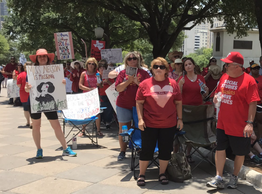 Public+school+educators+protesting+in+opposition+of+vouchers%2C+the+bathroom+bill%2C+and+Texas+Lt.+Gov.+Dan+Patricks+statements+on+school+finance+at+the+Texas+State+Capitol+July+17.