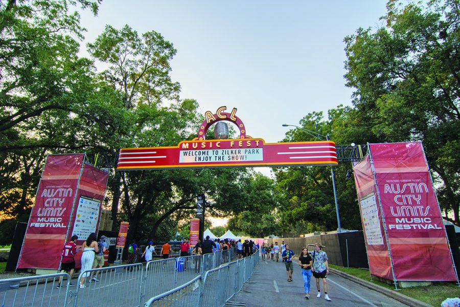 Approximately 450,000 people attend ACL Fest each year. 