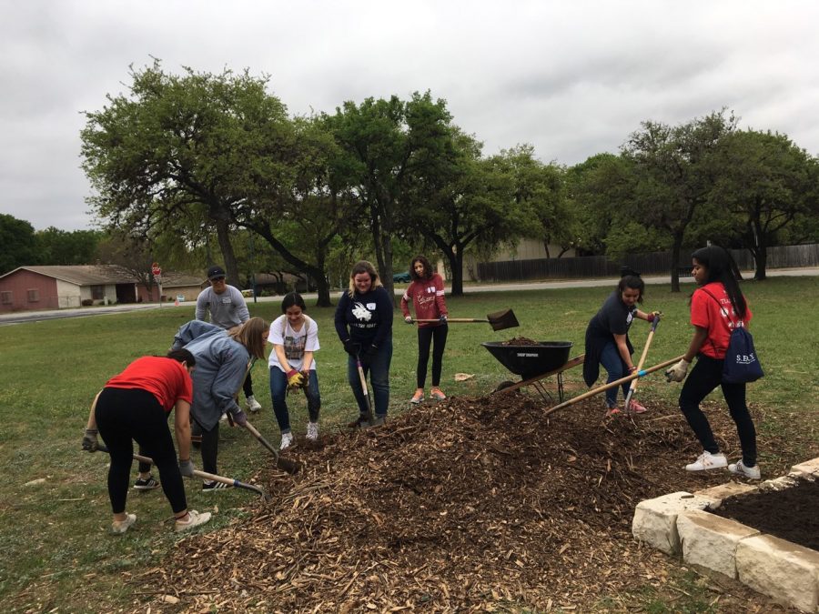 Students learn how to work collaboratively through group projects. Working collaboratively is an incredibly important life skill to possess. 