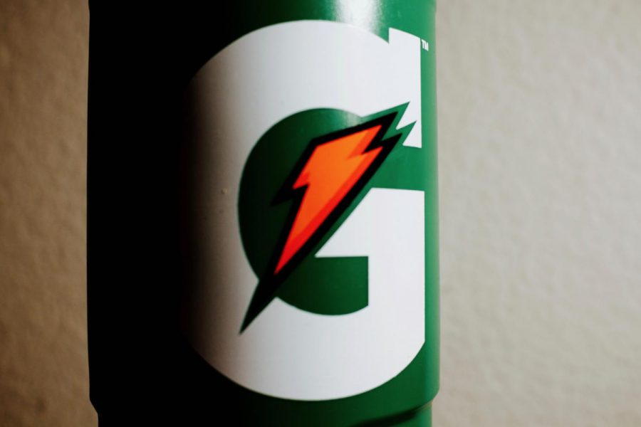 Gatorade%E2%80%99s+newest+product%2C+Gx+sweat+patch%2C+measures+its+user%E2%80%99s+hydration+needs+and+calculates+the+exact+Gradorade+needed+for+recovery.+