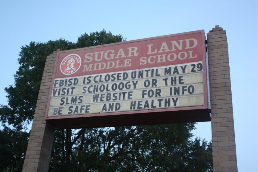 Sugar+Land+Middle+School+in+Fort+Bend+ISD+has+moved+all+classes+to+an+online+platform.+All+Texas+schools+will+continue+with+similar+strategies+for+the+rest+of+the+school+year.+