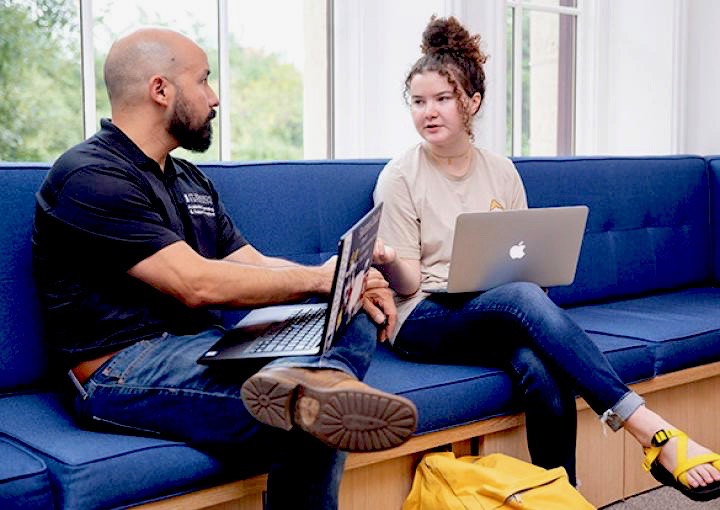 St. Edward’s University offers a major and minor in social work through the School of Behavioral and Social Science. The school prepares students to work with people from all walks of life.
