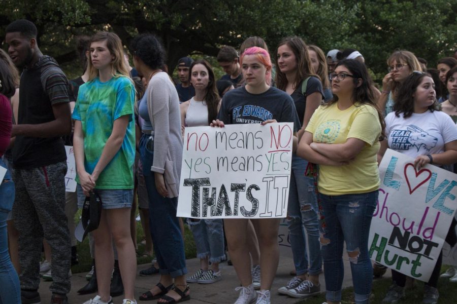 Before+Covid-19%2C+students+gathered+at+the+It%E2%80%99s+On+Us+Take+Back+the+Night+event+to+show+support+for+victims+and+survivors+of+sexual+assault.+The+student+organization+works+closely+with+Title+IX+coordinators.