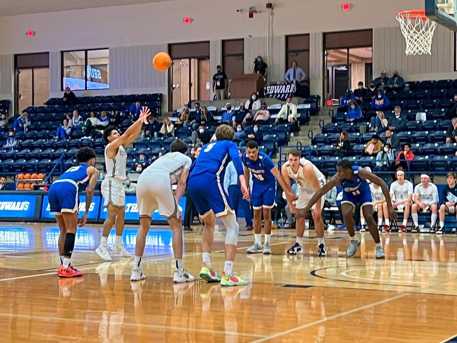 Daniel Venzant finished the game 13-13 from the free throw line in their win against Western New Mexico.