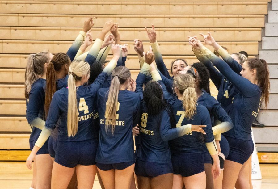 Women’s volleyball faced a tough defeat from Angelo State at their latest game Oct. 14. However, the Hilltoppers did not lose spirit or faith until the end of the last set. 