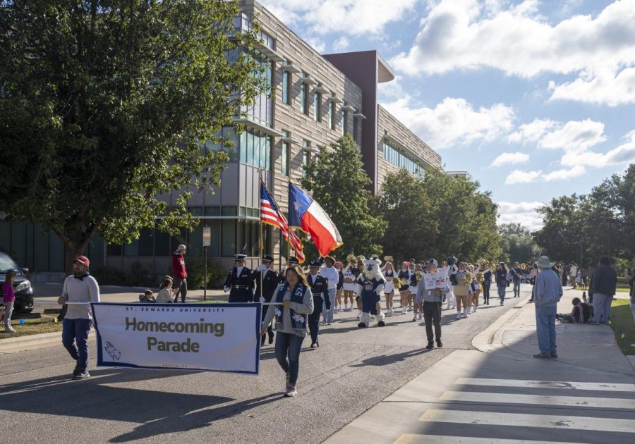 Homecoming's second annual parade cultivates community,  school spirit and tradition.