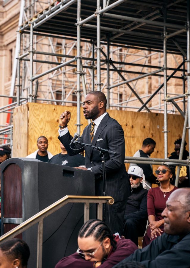 Pastor Laurent Grosvenor of Alpha Seventh Day Adventist Church in Austin addresses the crowd.