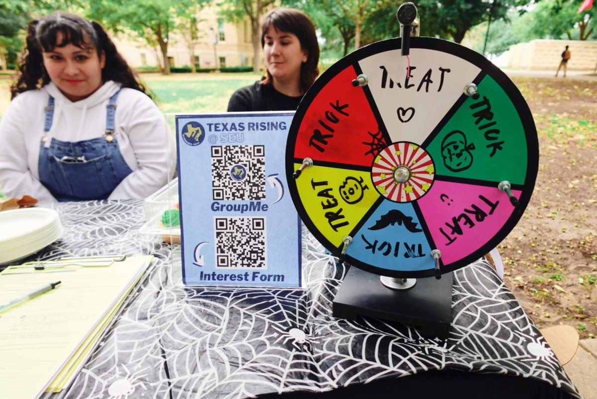 In the fall spirit, Texas Rising offers treats for students interested in voter registration.