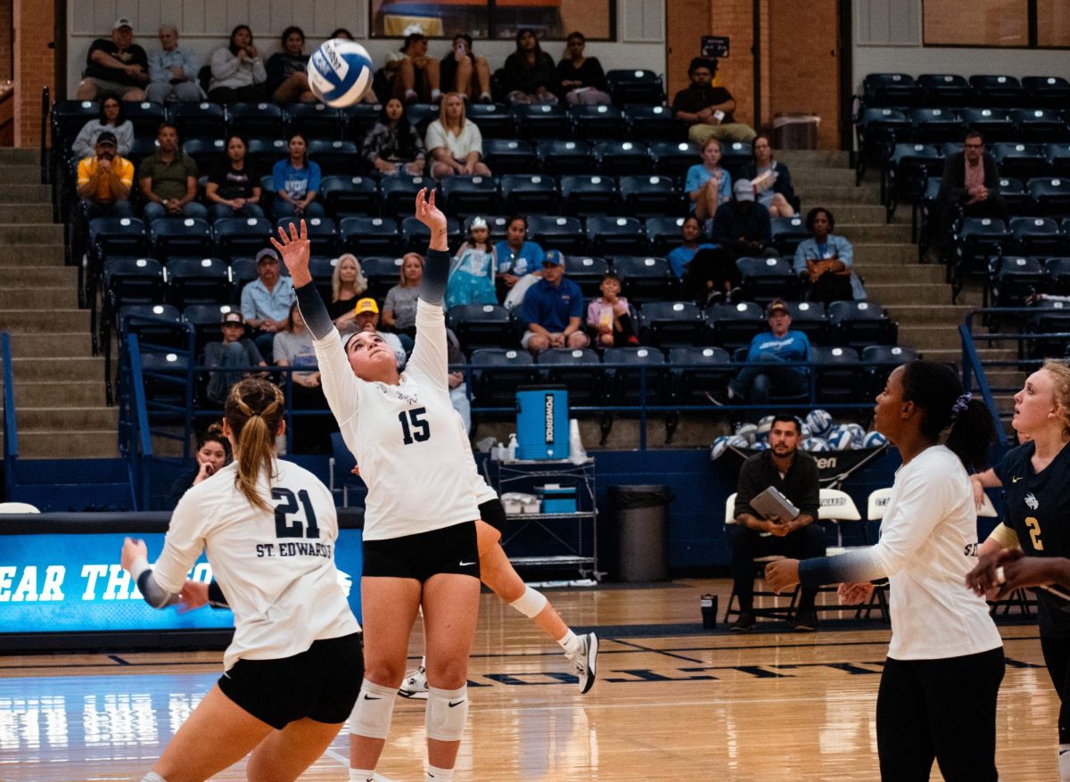 SEU setter Jaiden LaVanway assisting in a play for the St. Ed’s team. The setters played an essential role in setting the team up to get a kill on the other team. 