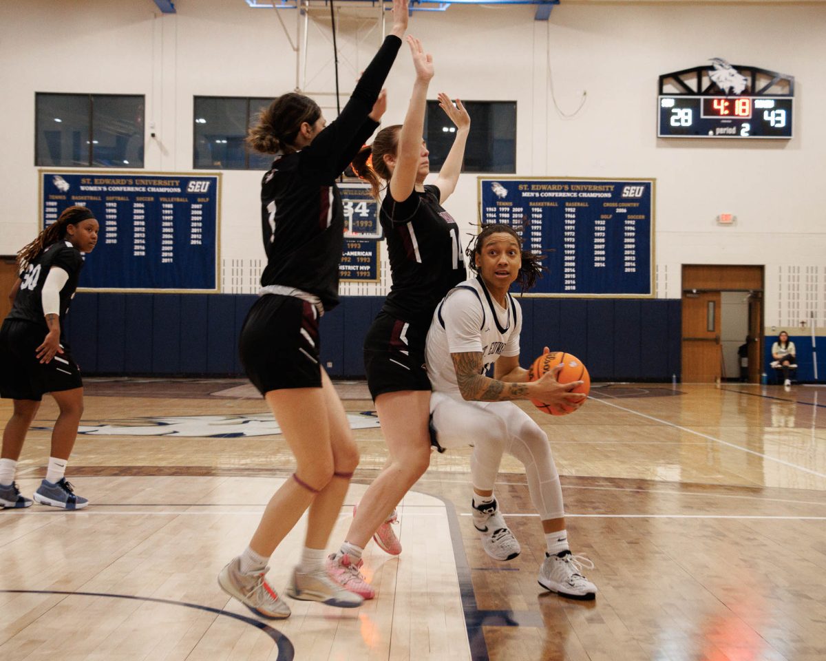 Ruffus-Milner shows dominance in the paint, forcing contact against the Dustdevils pressuring defense. She was responsible for six of the Hilltoppers 22 points in the first quarter and was persistent both defensively and offensively, accounting for four total rebounds.