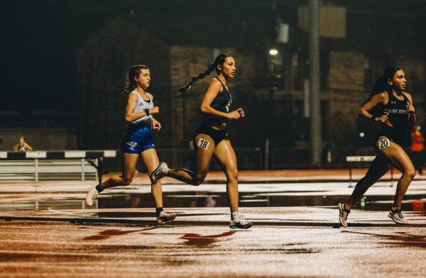 After previously beating her own 6K record and 3K record, Junior Mia Rivera beats her third race record with the 5K. "It’s a huge mental battle, especially with the distance," Rivera said. "I raced for time, not position, and was able to achieve an amazing PR and a new school record."